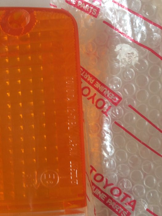 Оригинален комплект Стъкло за габарит и мигач TOYOTA Corolla