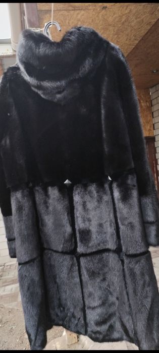 Продам норковую шубу