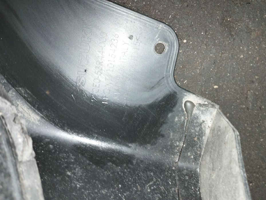 Лип спойлер за Suzuki swift 2017