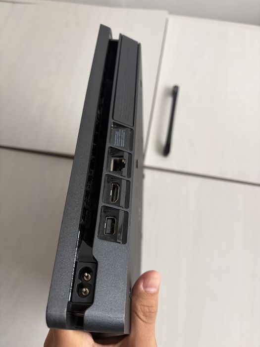 playstation 4 slim