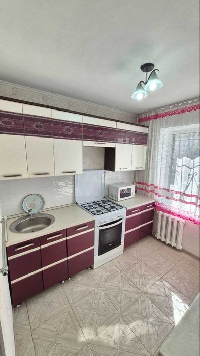 продам 2хкомнатную квартиру