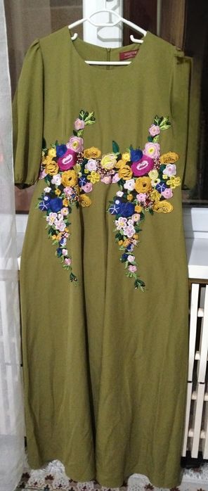 Продается на выход платье ,размер 52-54