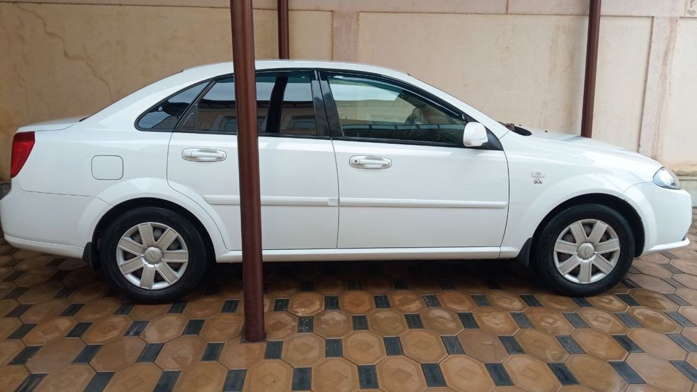 Jentra oq tozza 1 o'zim haydaganman