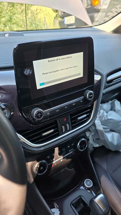 продавам Ford Fiesta vignale 2019 с удар цяла за части