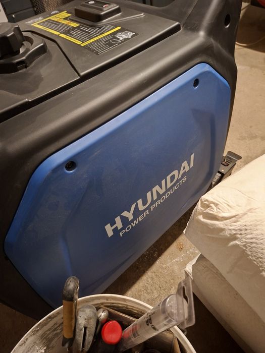 Продавам Генератор