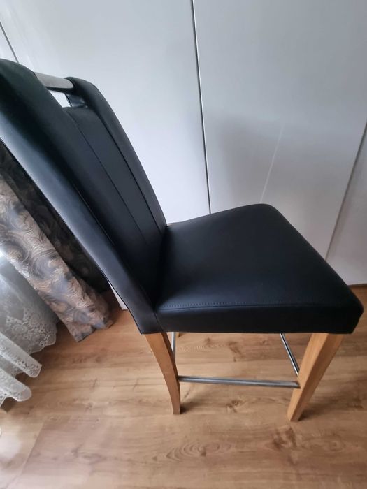 З бар стола почти неизползвани