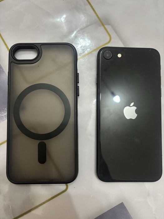 Айфон се 2020, 64 гб, батарея 73