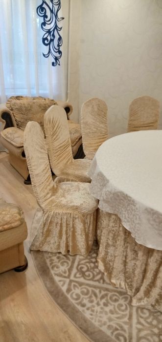 Круглый стол на 15 персон