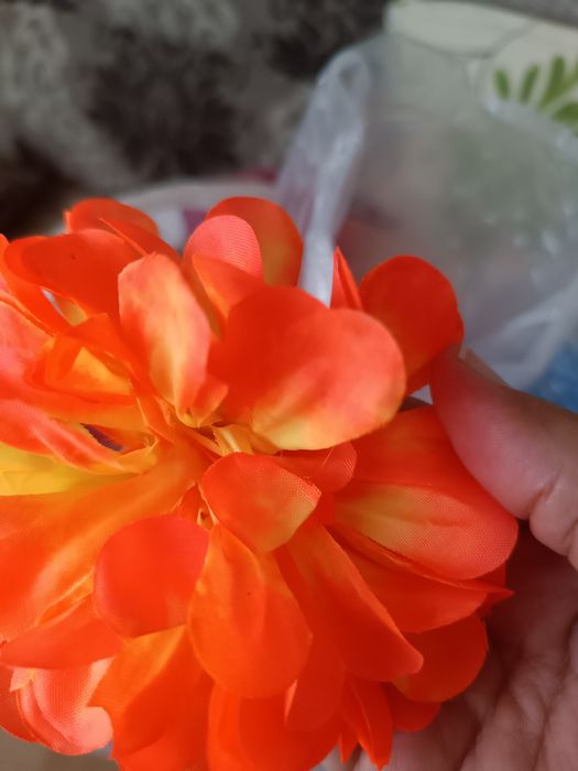 Продам искусственные цветы