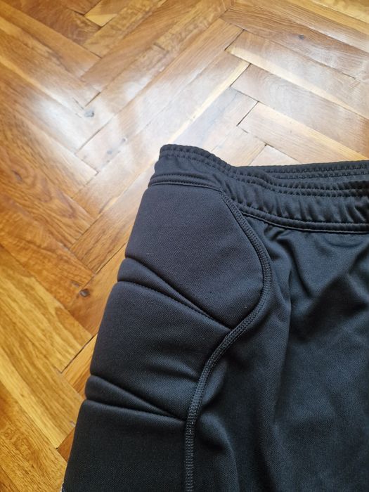 Страхотни мъжки къси футболни панталони ADIDAS размер 2XL