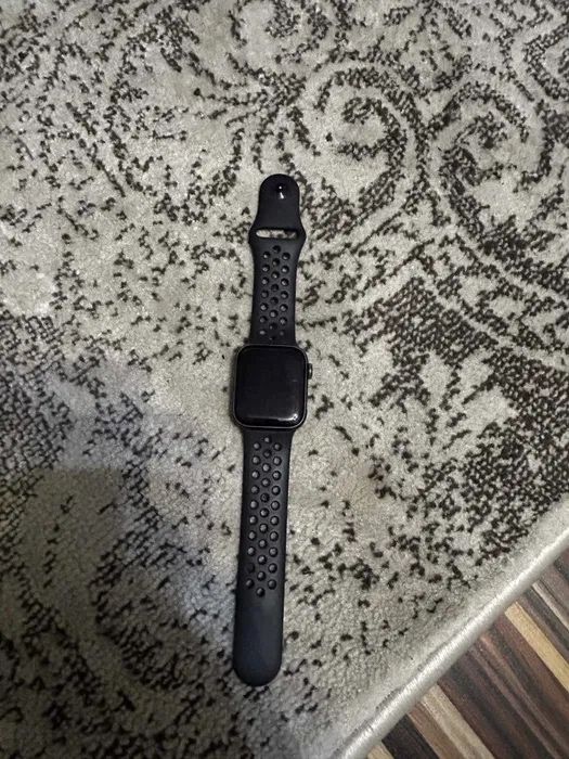 Apple watch seria 5 nike