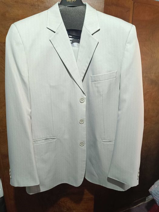 Мъжки костюм 56 ти размер