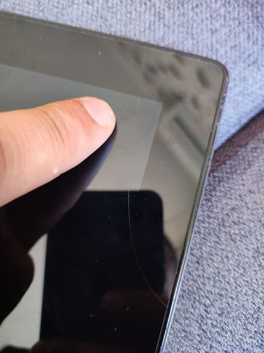 Таблети 3 броя - Samsung, Apple,Lenovo