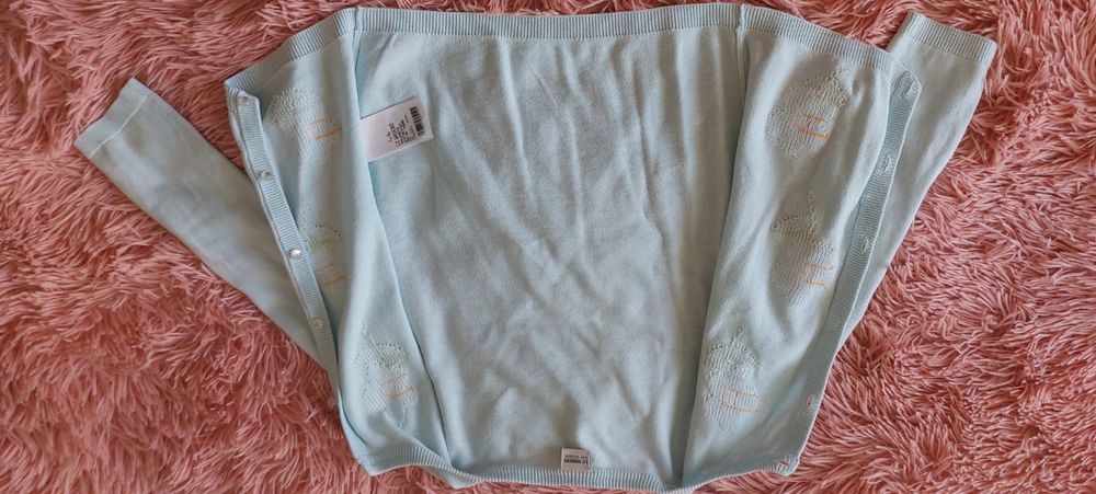 Vand cartigan fetita mărimea lc waikiki 122 -128