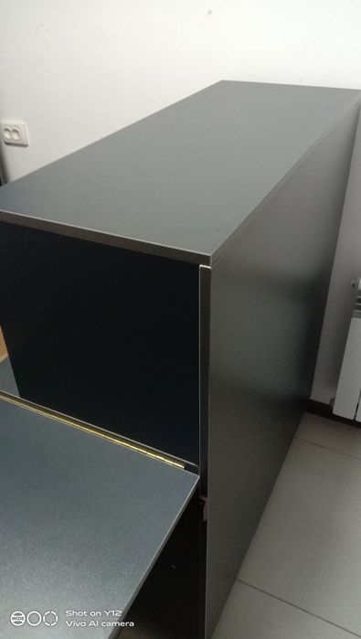 Продается мебель две полки и барная стойка