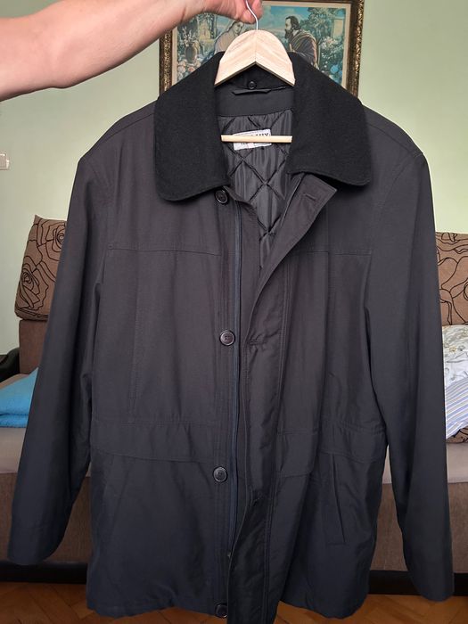 Vand HAINA de iarna pentru bărbați