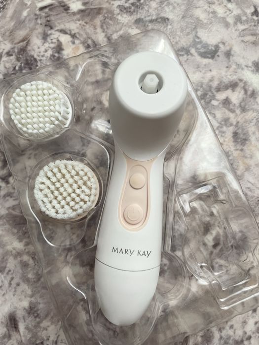 Щетка для лица MARY KAY!