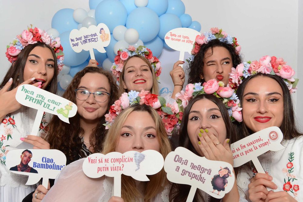 Cabina foto/Decor din baloane/Fum greu pentru evenimentul tau!