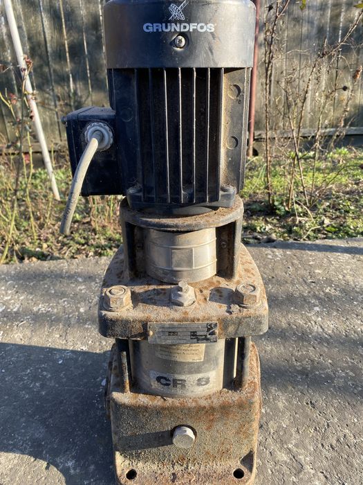 Pompa de apa grundfos