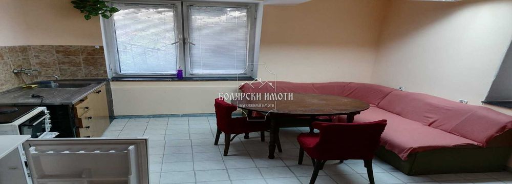 Продава се Етаж от къща в Велико Търново, Център - 67 кв.м за 1090 €/кв.м - Снимка #1