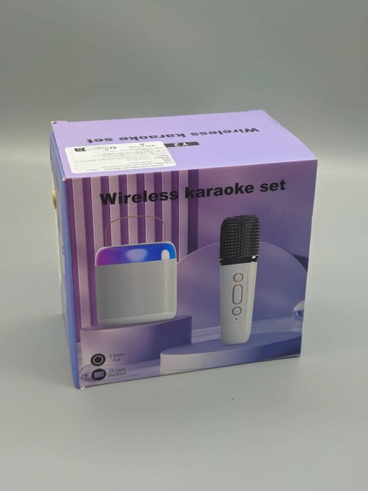 Безжичен караоке комплект с два микрофона и Bluetooth високоговорител!