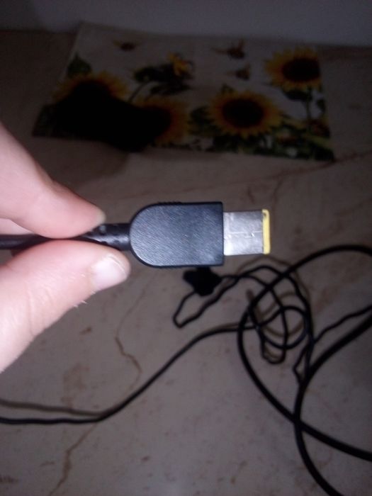 Cablu de incărcare pentru laptop lenovo