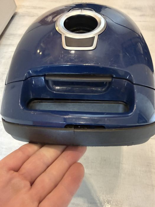 Прахосмукачка Miele Complete C3