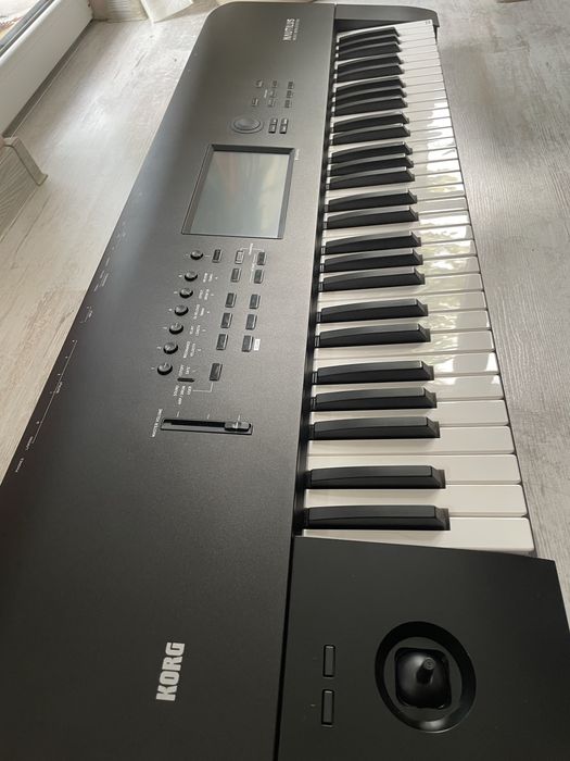 Korg/Корг Nautilus 61 Синтезатор