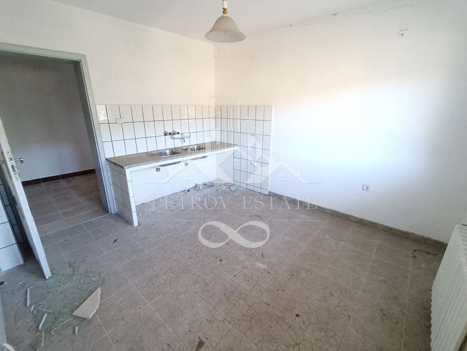 Продава се Къща в Велинград - 460 кв.м за 457 €/кв.м - Снимка #11