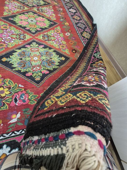 Ковер ручной работы