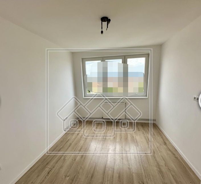 Vand Apartament 3 camere Etaj 1 Cart Republicii