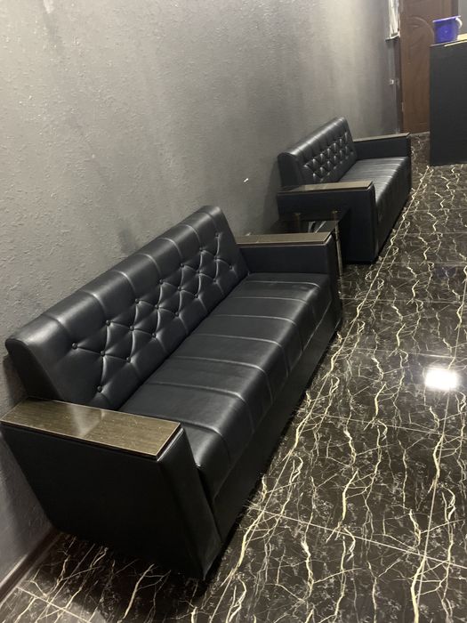 Диван кожаный. Доставка, замер,  установка бесплатно