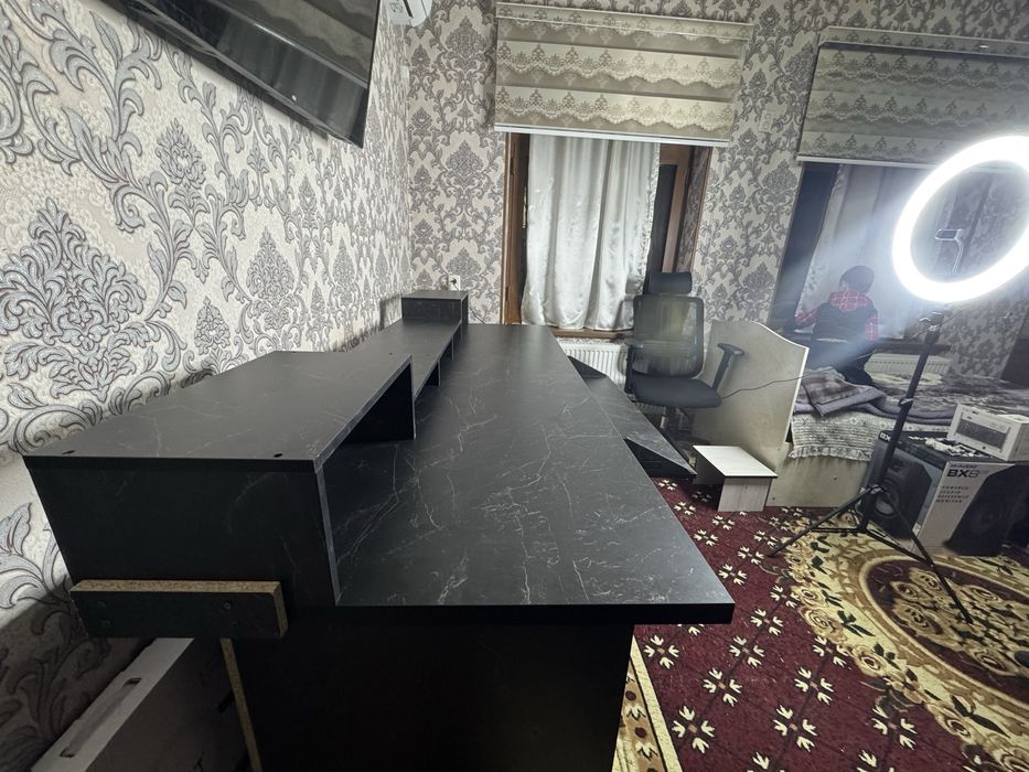 студиия учун стол сотилади новый