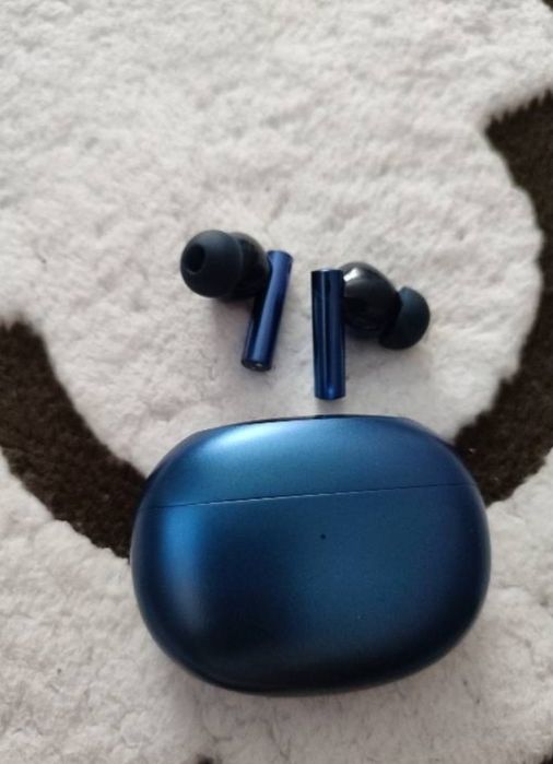 Продам Xiaomi buds 3
