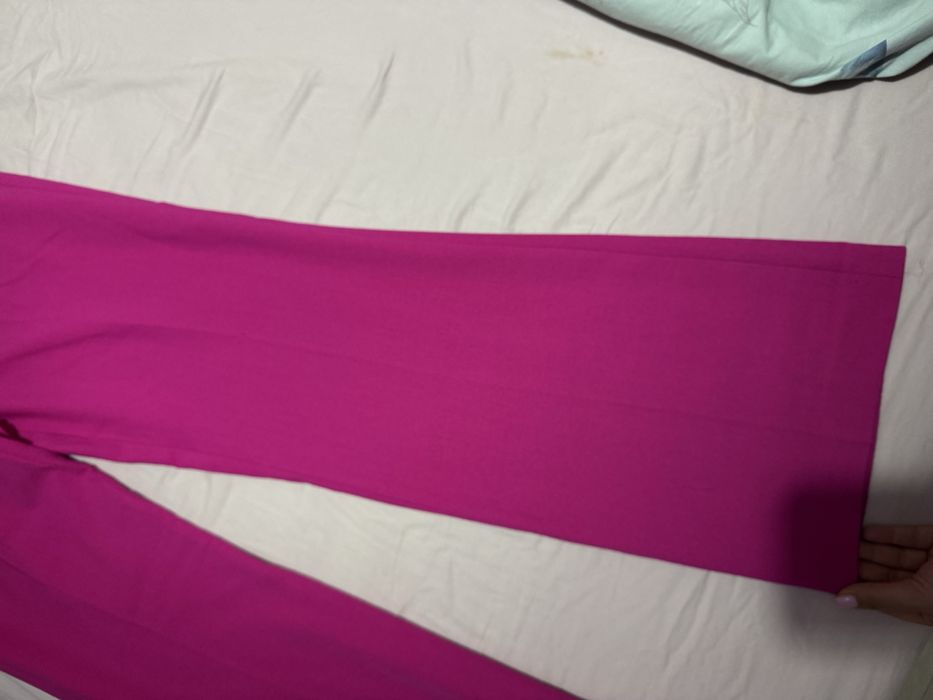 Цикламен панталон с широки крачоли