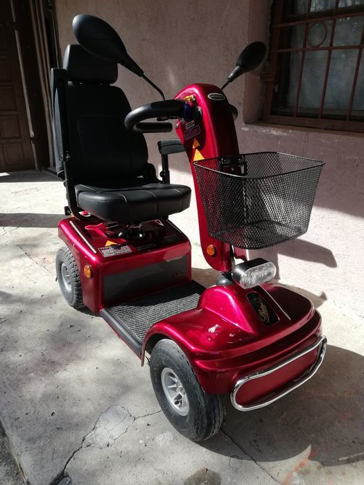 Инвалидна електрическа количка скутер