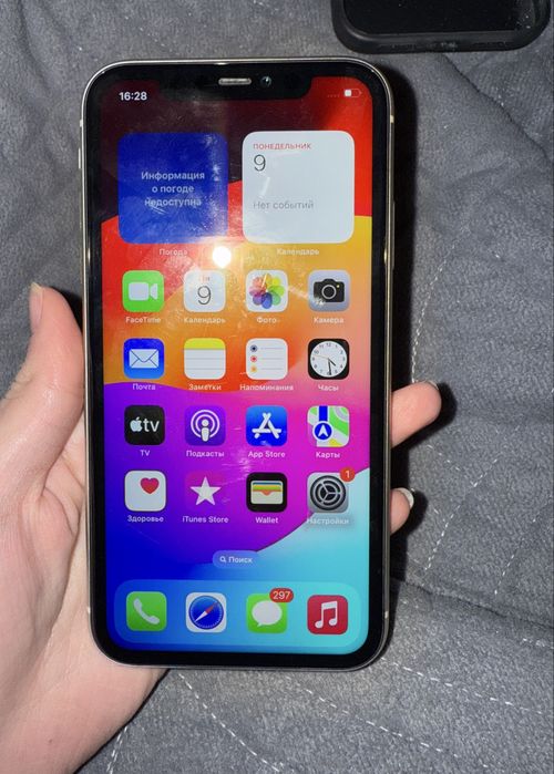 Продается айфон 11, 128 гб, белый