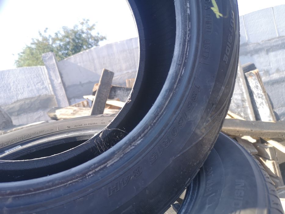 Vind 4 anvelope  vara 185 60 15  400 set de 4 buct