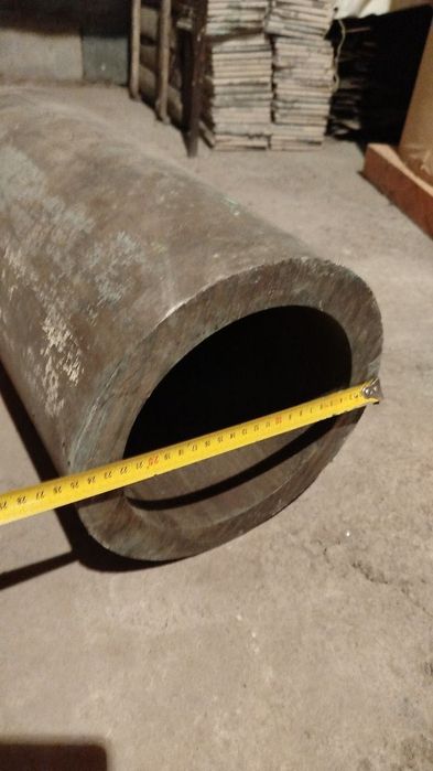 Бронза втулка; наруж  ф- 250мм, внутр ф-190мм, 500мм—цена 200тыс  сум