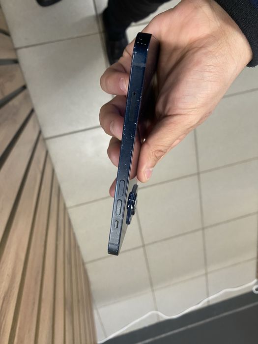 Продам Iphone 14 128gb