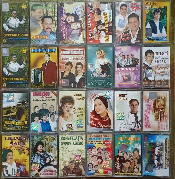 Casete cu muzică populară