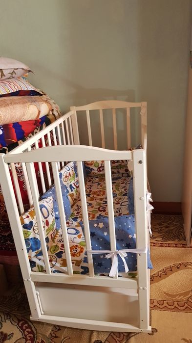 Детская кровать белый