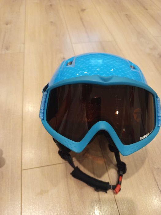 Ски, ски обувки, каска и очила Rossignol