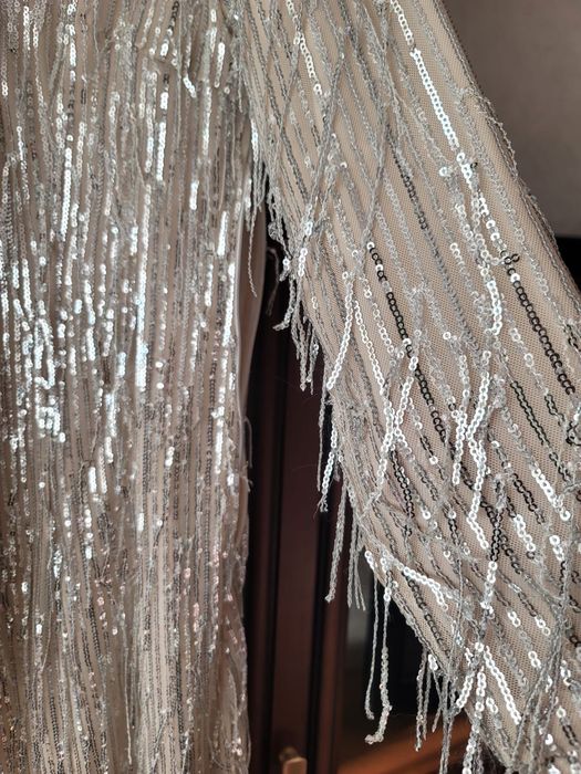 Платье на праздники.