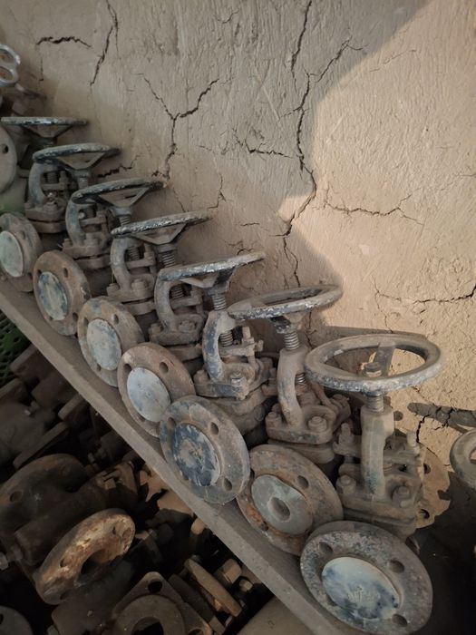 Продам вентиль стальной