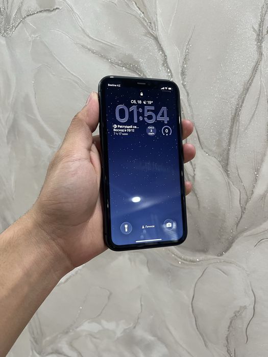 Продам iPhone 11 64gb в идеальном состоянии