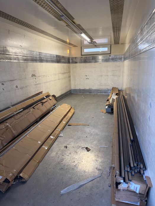 Фургон подходящ за склад