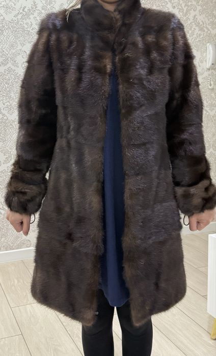 Шуба норковая коричнева