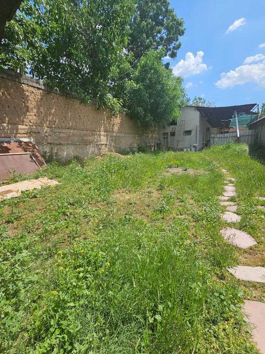 Феруза массив\ор-тир Ялонгоч-Ота masjid\7.5-сот.uchastok\сотилади.