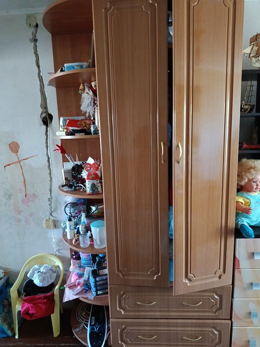 Продам отличный шкаф
